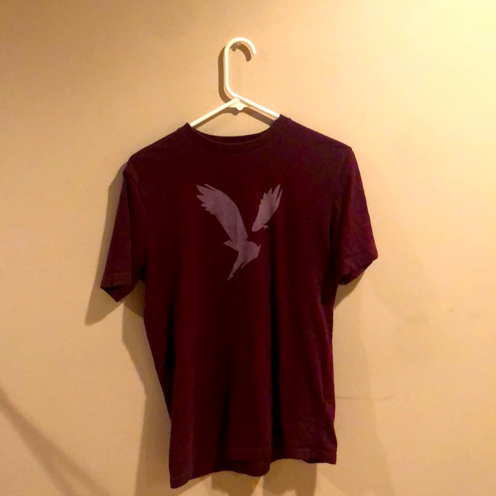 Maroon American Eagle Shirt